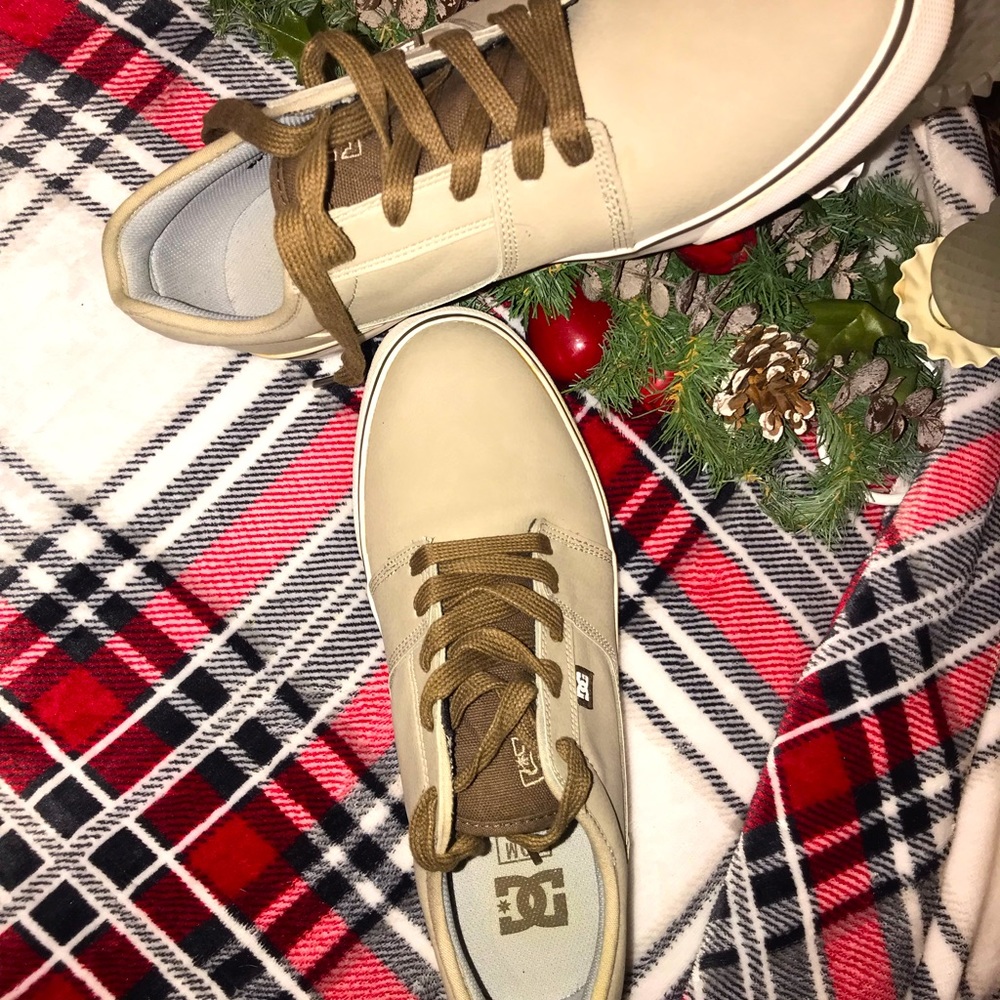 DG Tonik Le men’s shoe size 10M